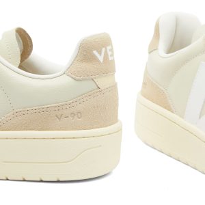 Veja V-90 Sneaker