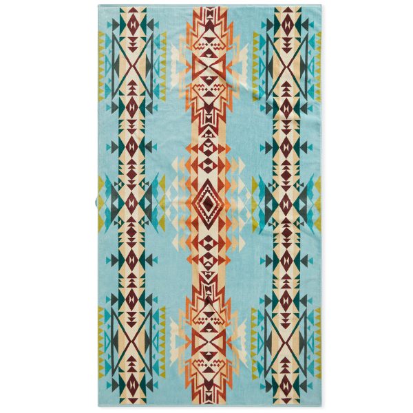 Pendleton Oversized Jacquard Spa Towel