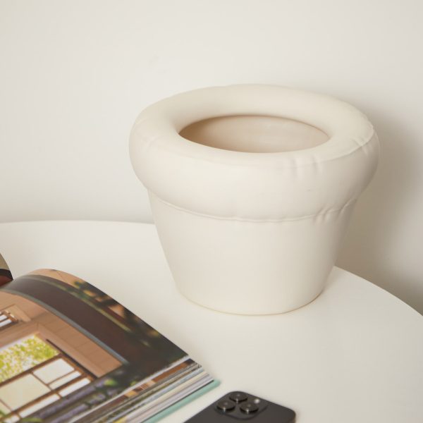 Home Studyo Pierre Planter