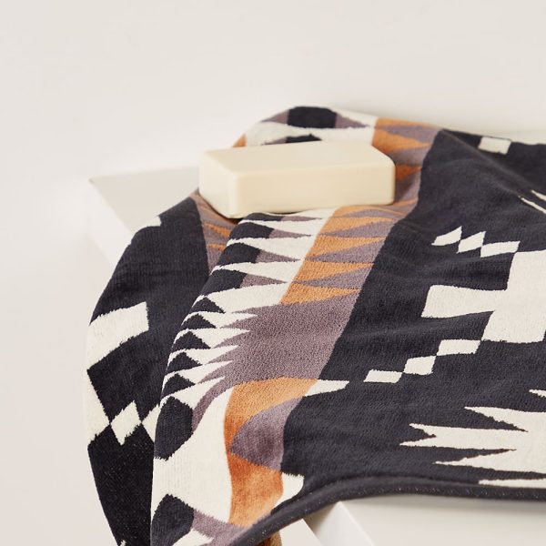 Pendleton  Jacquard Hand Towel