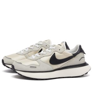 Nike W Phoenix Waffle Sneaker