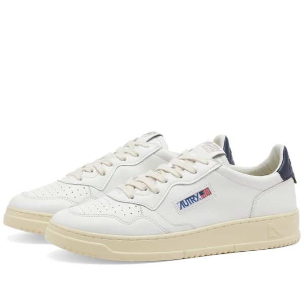 Autry 01 Low Leather Sneaker