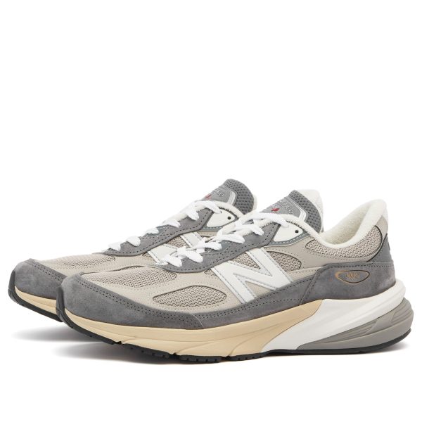 New Balance U990GR6