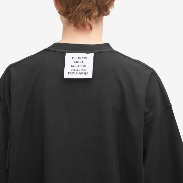 VETEMENTS Inside Out Label T-Shirt