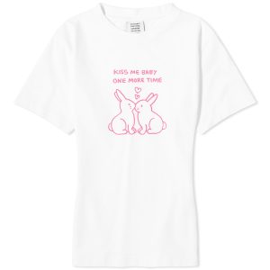 VETEMENTS Kissing Bunnies Fitted T-Shirt