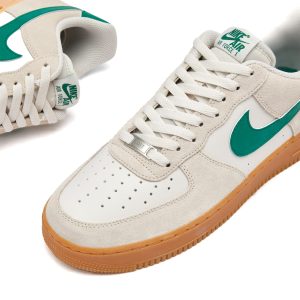 Nike Air Force 1 '07 Lv8 ESS+ Sneaker