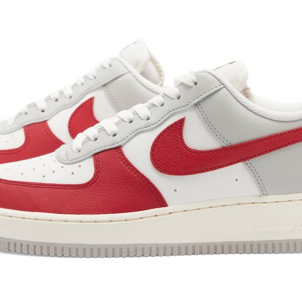 Nike Air Force 1 '07 Lv8 DG Sneaker