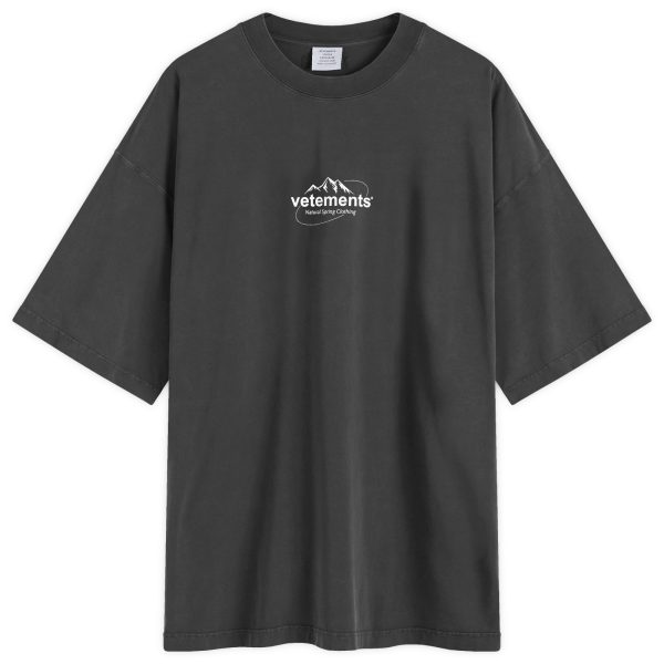 VETEMENTS Spring Logo T-Shirt