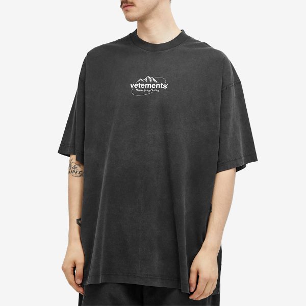 VETEMENTS Spring Logo T-Shirt