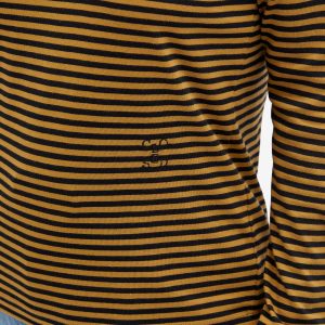 Closed longsleeve striped