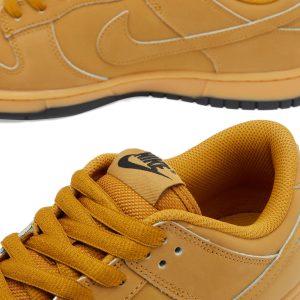 Nike Dunk Low Retro Se Wheat Sneaker