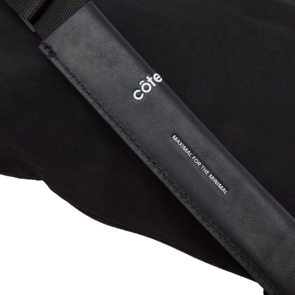 Cote&Ciel Taro Smooth Pouch Bag