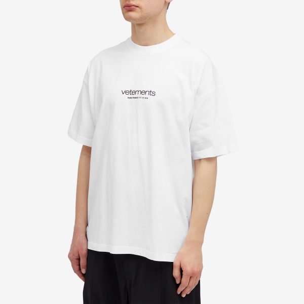 VETEMENTS Urban Logo T-Shirt