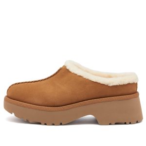 UGG New Heights Cozy Clog