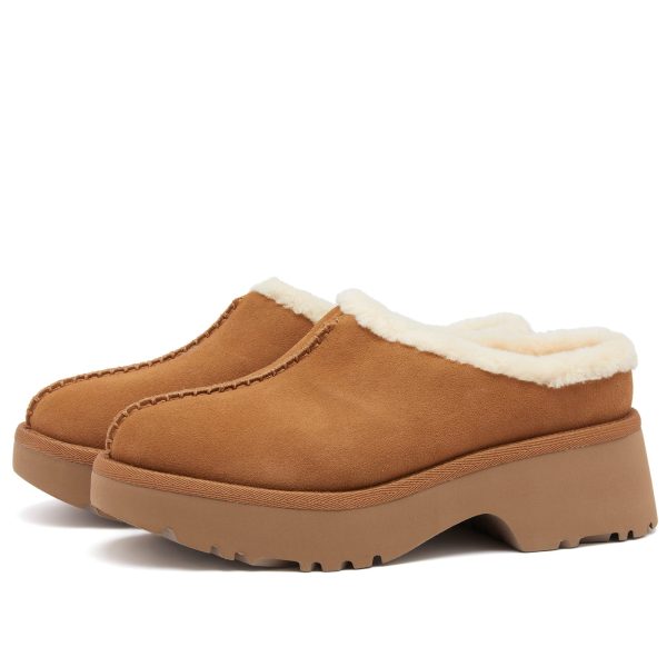 UGG New Heights Cozy Clog