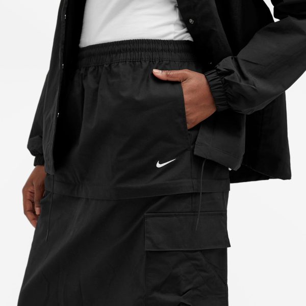 Nike Essential Mid-Rise Woven Cargo Midi Skirt