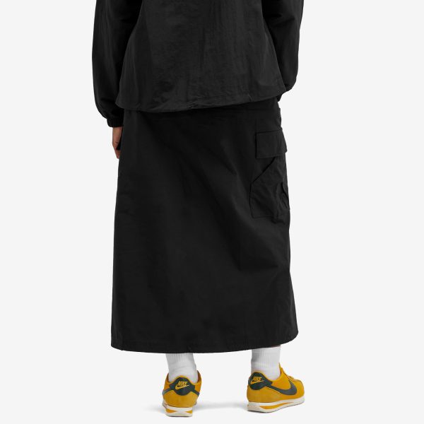 Nike Essential Mid-Rise Woven Cargo Midi Skirt