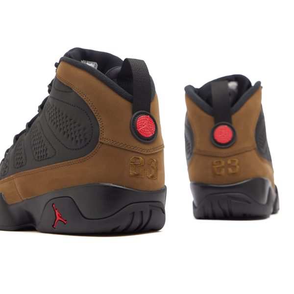 Air Jordan 9 Retro Sneaker