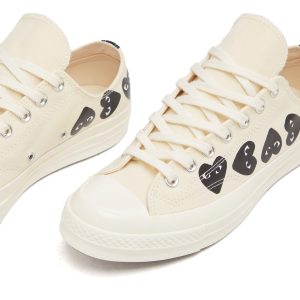 Comme des Garçons Play x Converse Multi Heart Low Sneaker