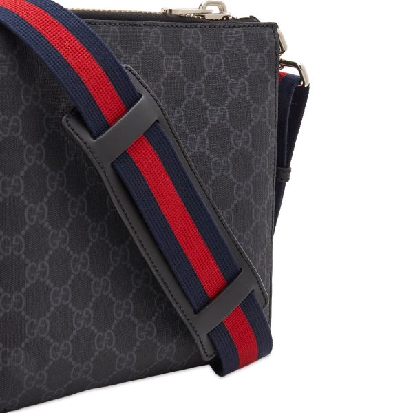 Gucci GG Supreme Small Messenger Bag