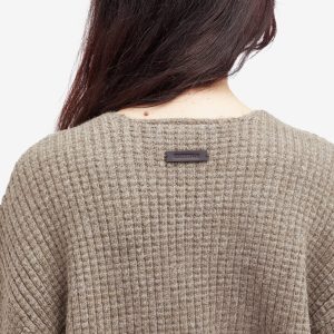 Fear of God ESSENTIALS Heavy Waffle Cropped Sweatshirt