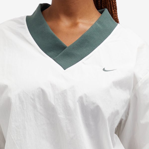 Nike Essential Woven Long-Sleeve V-Neck Top