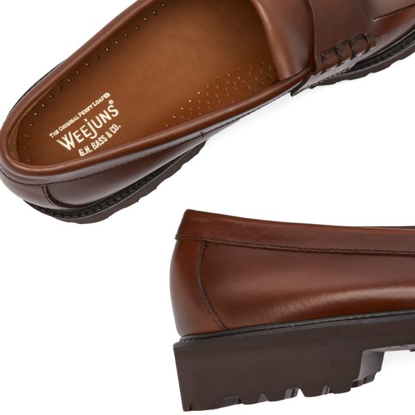 Bass Weejuns Layton II 90s Kiltie Loafer