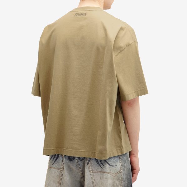 VETEMENTS Oval Logo Cropped Boxy T-Shirt