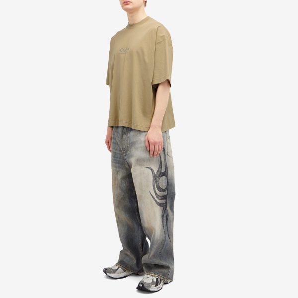 VETEMENTS Oval Logo Cropped Boxy T-Shirt