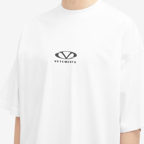 VETEMENTS Oval Logo Oversized T-Shirt