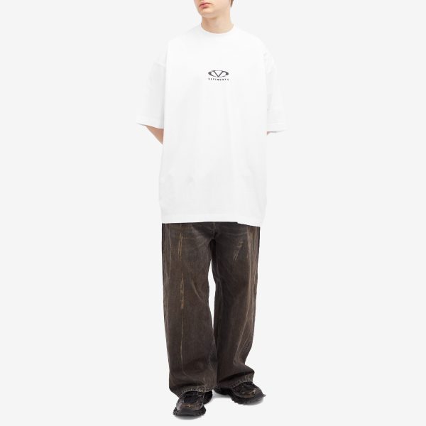 VETEMENTS Oval Logo Oversized T-Shirt