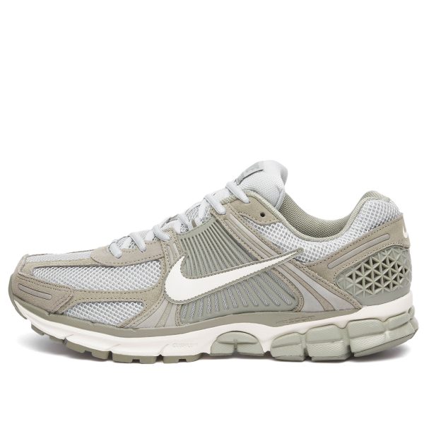 Nike Zoom Vomero 5 Sde Sneaker