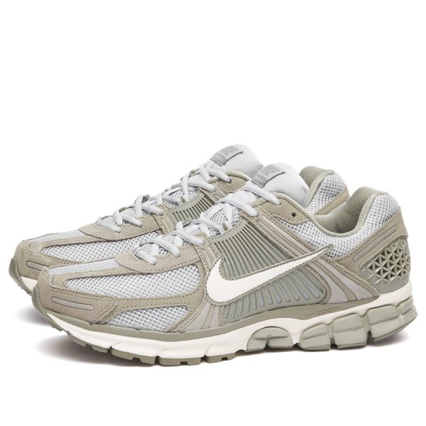 Nike Zoom Vomero 5 Sde Sneaker