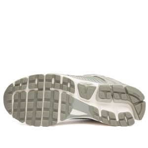 Nike Zoom Vomero 5 Sde Sneaker